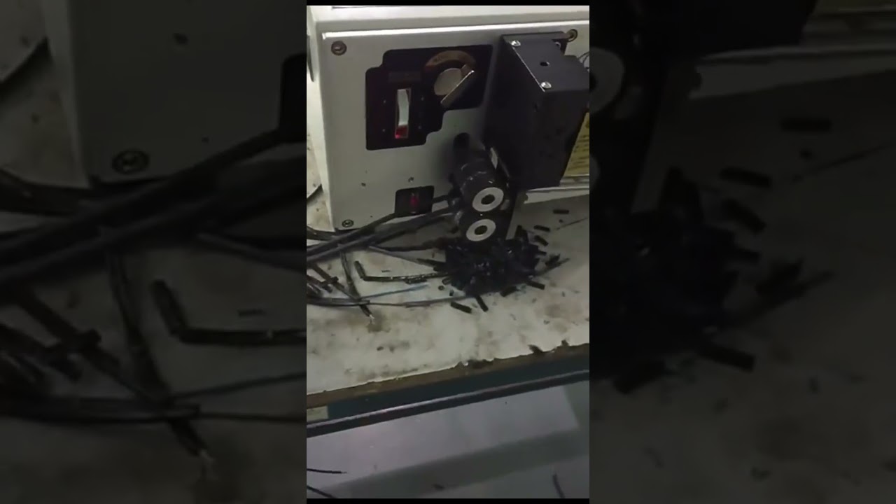 Mesin Pengumpan Kabel Otomatis: Poros Ganda & Kecepatan Variabel untuk Produksi Maksimal