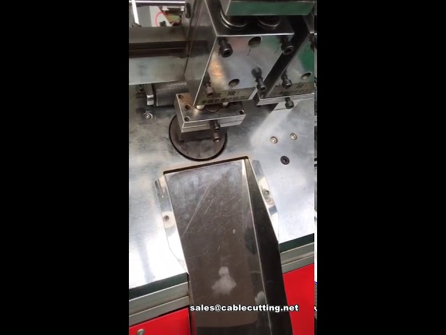 Mesin Potong Sabuk Keselamatan Ultrasonik & Pita Sudut Otomatis