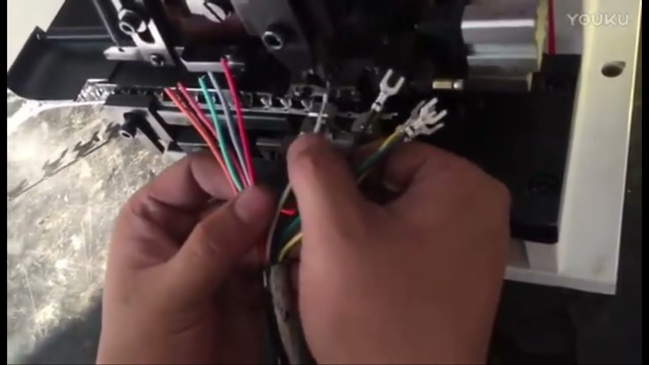 Mesin Crimping dan Stripping Terminal Horizontal Otomatis – Tingkatkan Efisiensi Produksi Kabel
