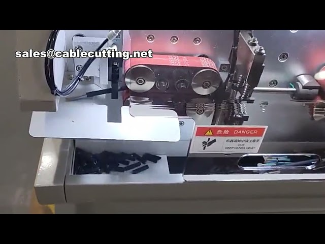 Mesin Kupas Kabel Otomatis 32 Roda untuk Kabel Multicore 25mm – Pemotong & Pengupas Dalam Luar Terintegrasi