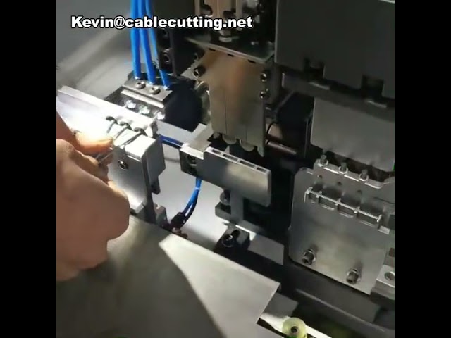 Mesin Crimping Terminal Kabel Otomatis dengan 3 Stasiun Rivet – Tingkatkan Produksi Anda
