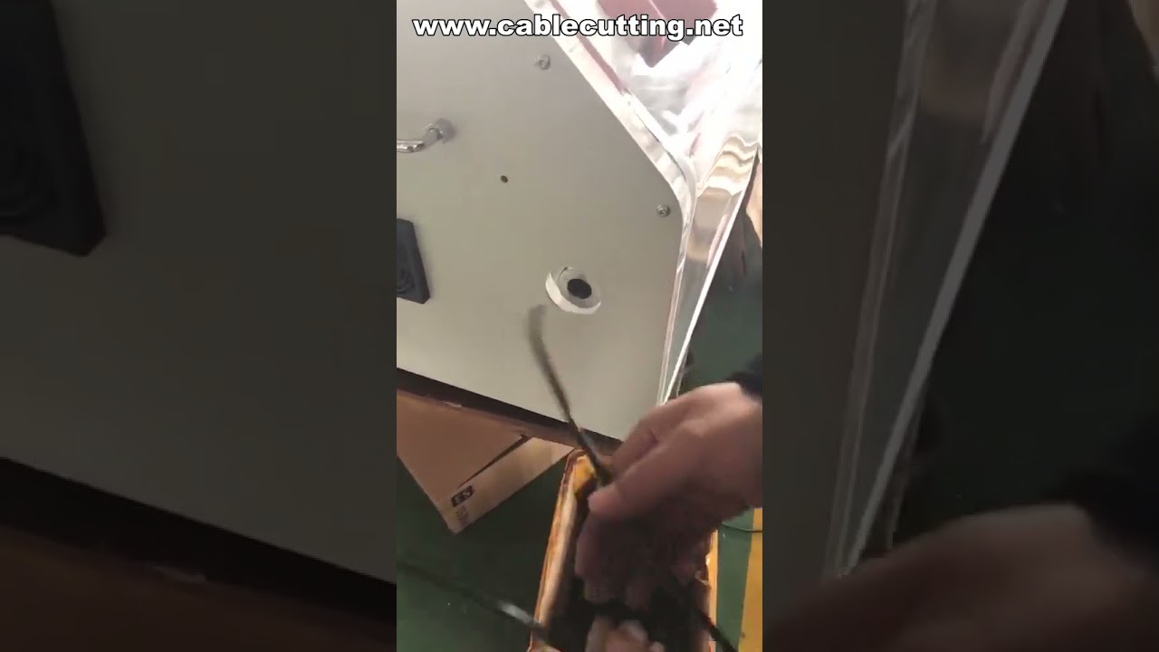 Mesin Pemotong Pipa Otomatis | Alat Potong Tabung Teflon & Bellow Presisi