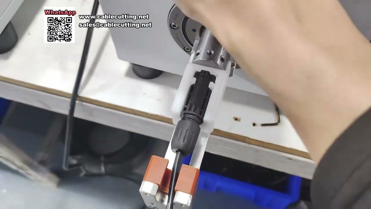 Tingkatkan Efisiensi Produksi dengan Mesin Pemutar Mur Stasiun Ganda Cerdas untuk Wire Harness