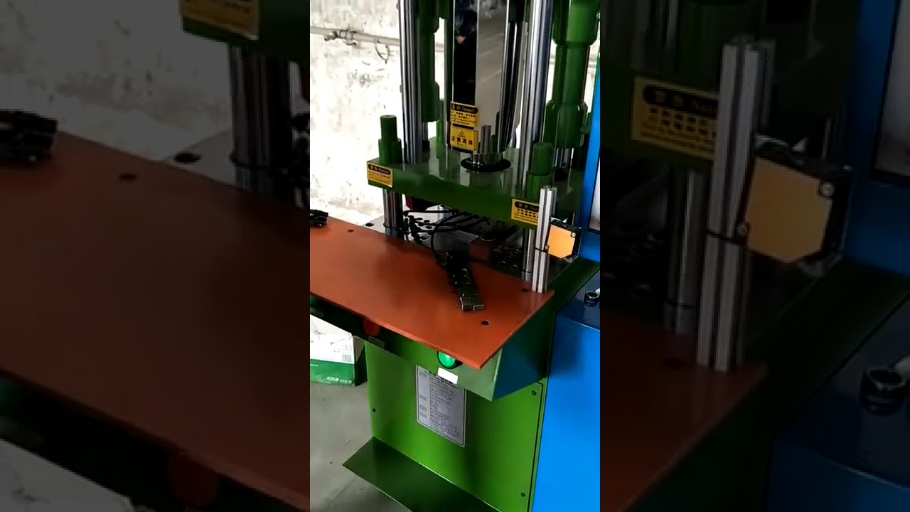 Mesin Injeksi Plastik 35 Ton untuk Pembuatan Patch Cord yang Efisien